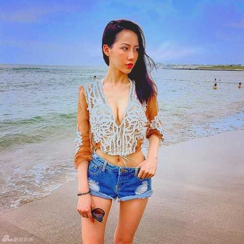 ai nu cua dai gia dai loan duoc van nguoi me nho than hinh boc lua hinh anh 9