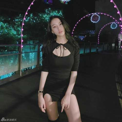 ai nu cua dai gia dai loan duoc van nguoi me nho than hinh boc lua hinh anh 13