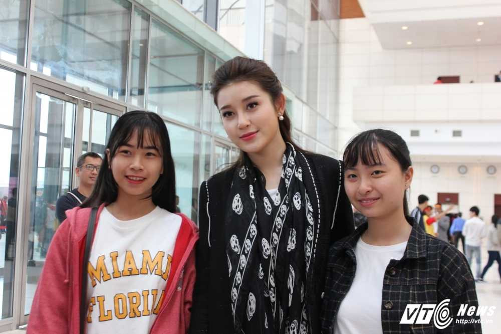 Le-hoi-xuan-hong (1)