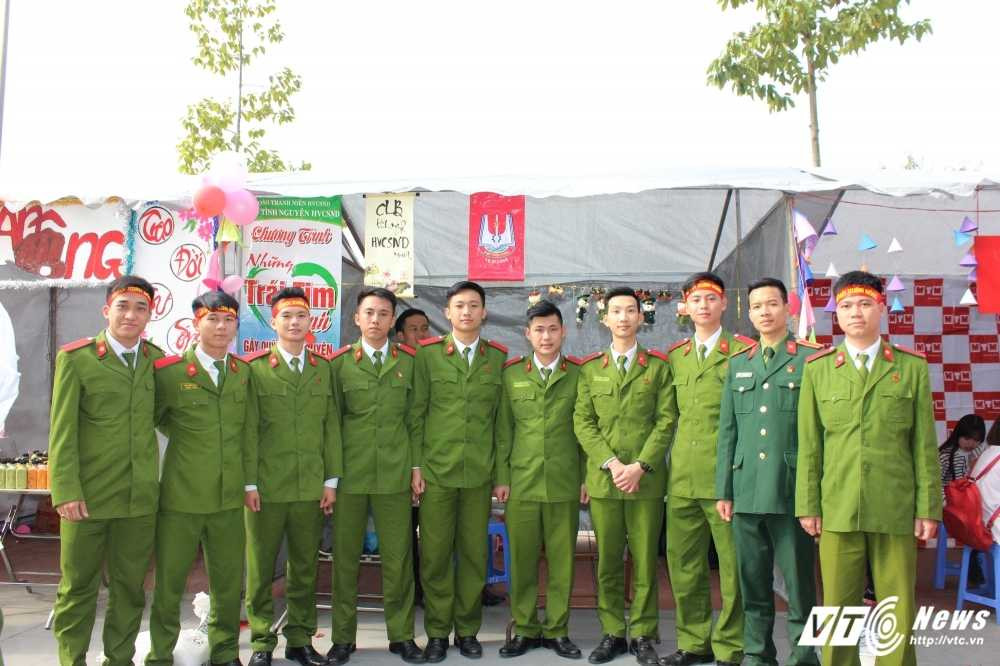 Le-hoi-xuan-hong (28)