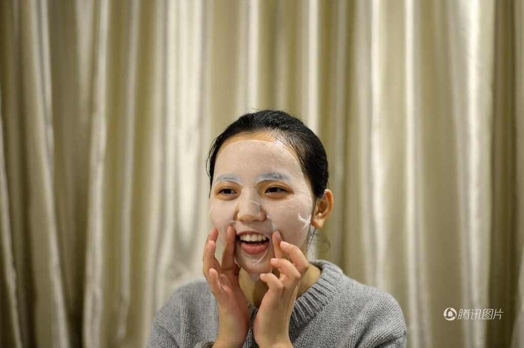 Thieu nu du thi 15 truong nghe thuat trong nua thang hinh anh 4