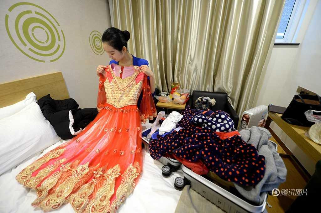 Thieu nu du thi 15 truong nghe thuat trong nua thang hinh anh 7