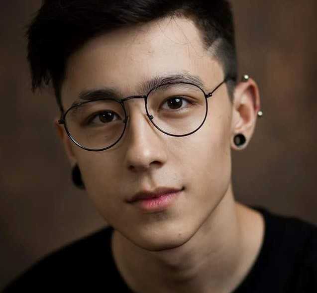 Hot boy lai Tay noi tieng trong gioi tre Viet hinh anh 1