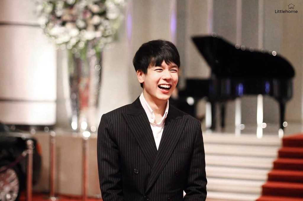 Chang sinh vien nha khoa noi tieng cong dong mang Thai Lan hinh anh 4