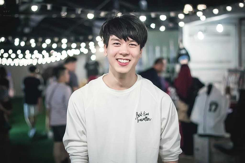 Chang sinh vien nha khoa noi tieng cong dong mang Thai Lan hinh anh 3