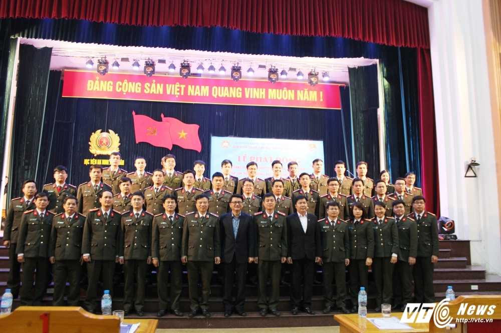 Hoc-vien-an-inh (13)