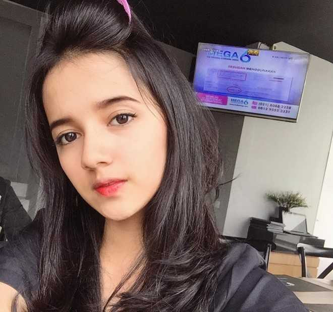 Ve dep thuan khiet cua hot girl Indonesia hinh anh 3
