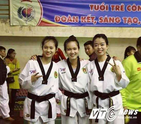 17160834_764100540414694_448328_n