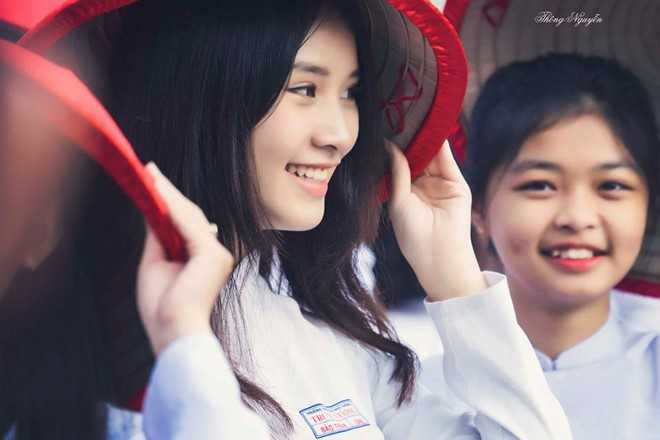 Dan mang tim kiem co gai xinh moc mac trong ta ao dai hinh anh 9