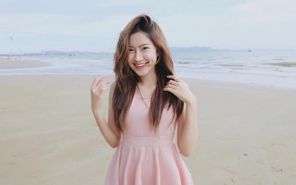 Ve ngoai goi cam cua my nhan Thai Lan noi tieng tren mang hinh anh 4