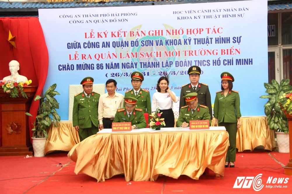 chien-sy-canh-sat (10)