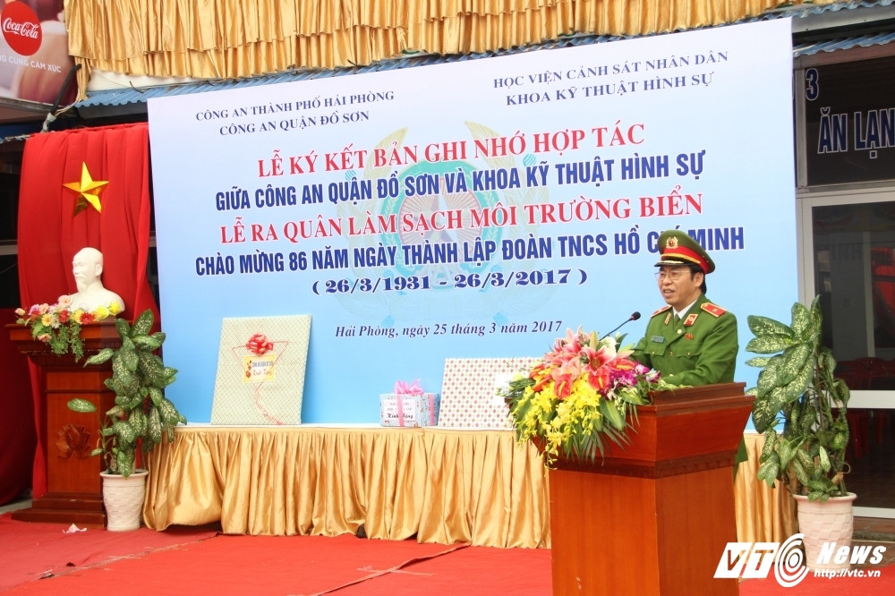 chien-sy-canh-sat-11-1909