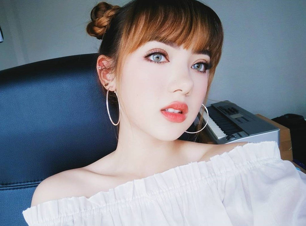 Hot girl Thai Lan cover 'Beo dat may troi' gio ra sao? hinh anh 10