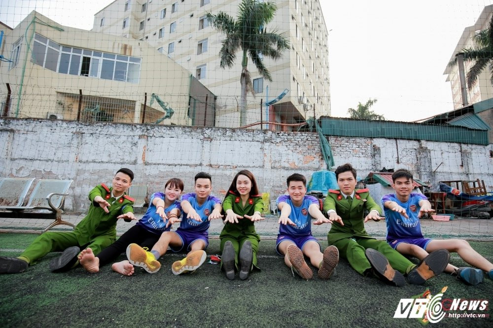 sinh-vien-canh-sat (11)