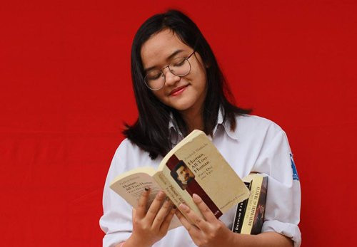 Hinh anh 4 cai ten hut su quan tam nho gianh hoc bong tien ty 3