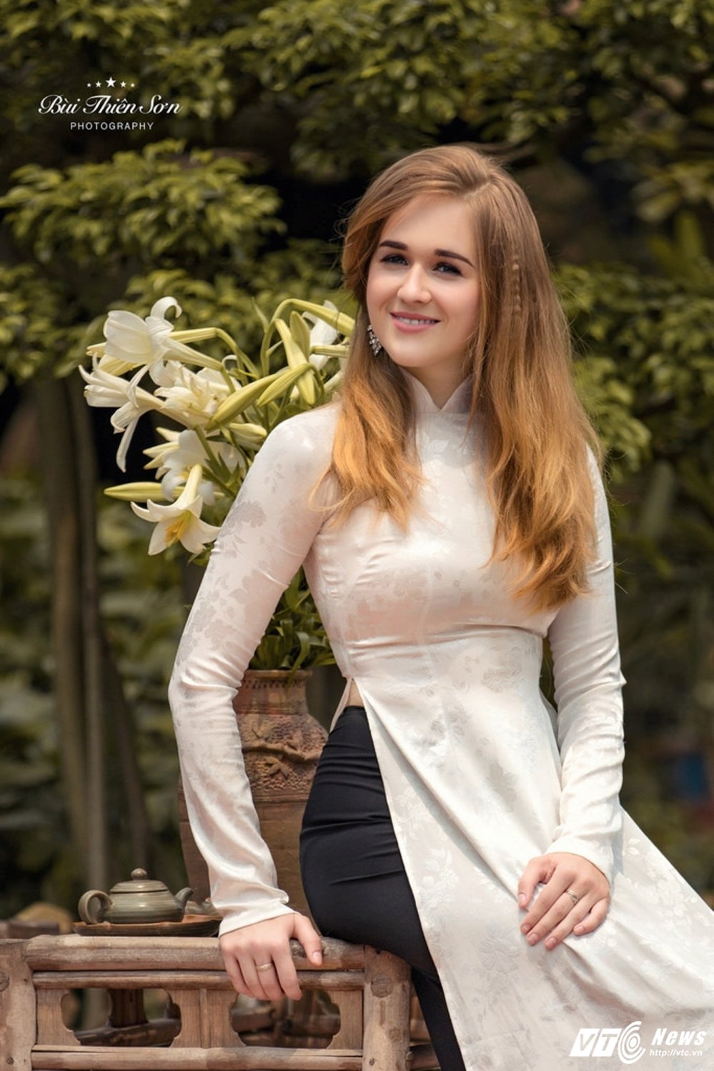 Hinh anh Ngay ngat truoc ve dep cua nu sinh nguoi Nga khi dien ao dai 8