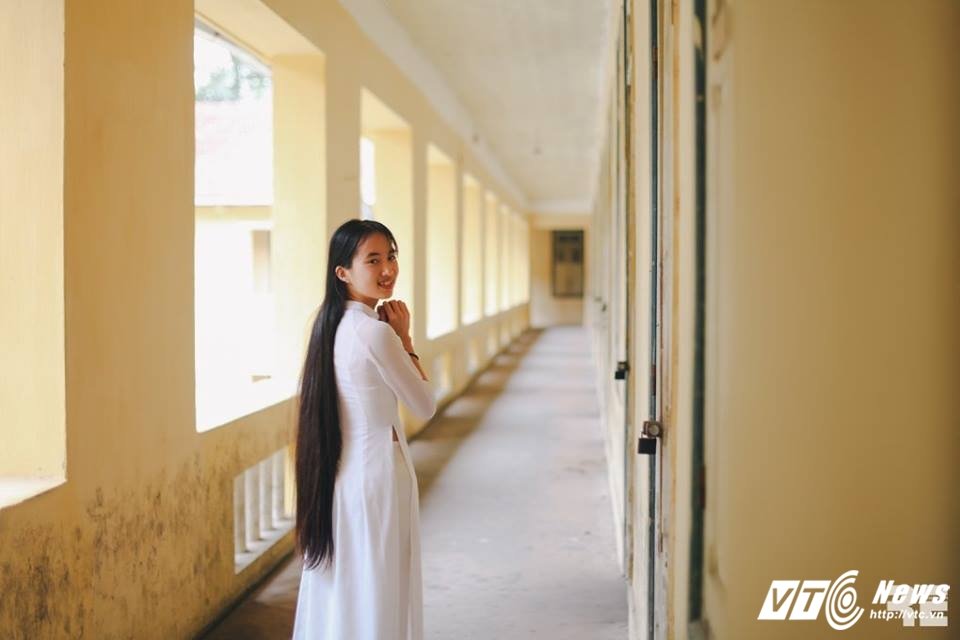 Hinh anh Nu sinh gianh giai nhat Quoc gia mon Su chia se bi quyet on luyen dat diem cao