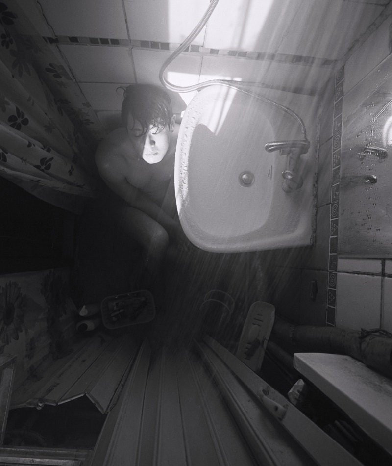 Sinh vien Han Quoc nhot minh trong can phong sieu nho de on thi hinh anh 4