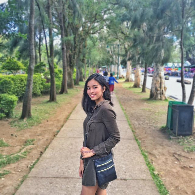 Đen nhẻm hóa hot girl, cô gái đen nhẻm, vịt hóa thiên nga, Aleksis Corbi, hot girl philippines, sinh viên 19 tuổi, hot girl, gái xinh, người đẹp, hành trình làm đẹp, làm đẹp, phụ nữ, thời trang, vtc, 24h, vtc.vn - 6