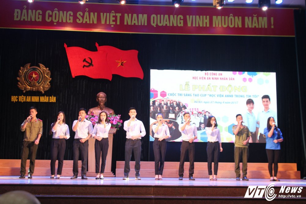 Hinh anh Hang nghin sinh vien tham gia sang tao clip ‘Hoc vien An ninh nhan dan trong tim toi’ 4