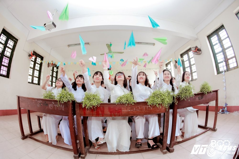 Hinh anh Anh ky yeu hoa co dau chu re cua hoc sinh Bac Giang gay ‘sot’ 17