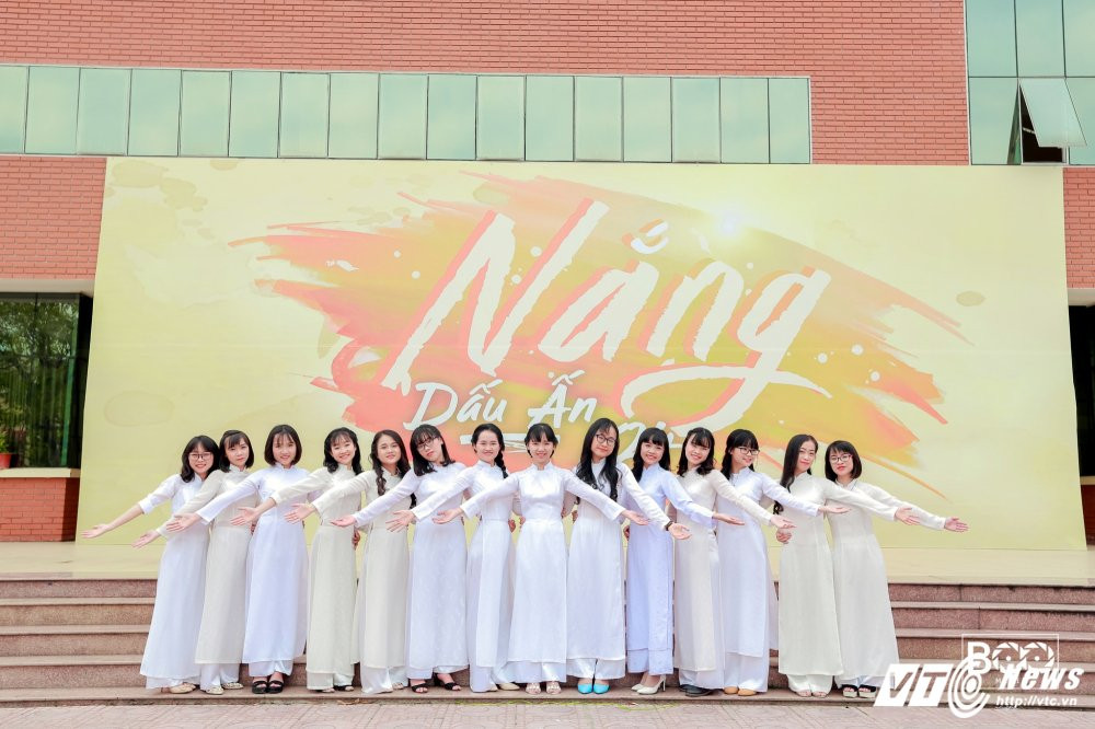 Hinh anh Anh ky yeu hoa co dau chu re cua hoc sinh Bac Giang gay ‘sot’ 20