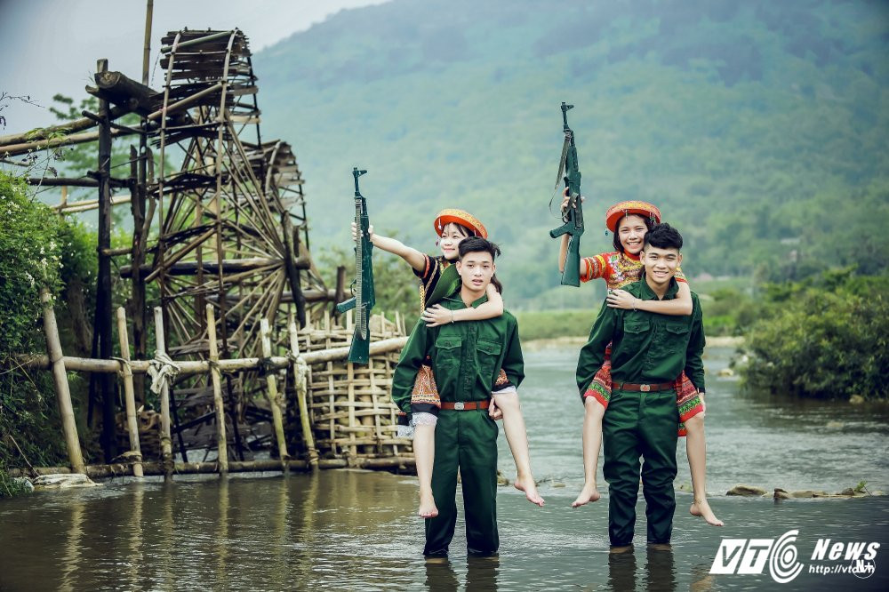 Hinh anh Anh ky yeu dam chat linh cuc chat cua hoc sinh Thanh Hoa 10