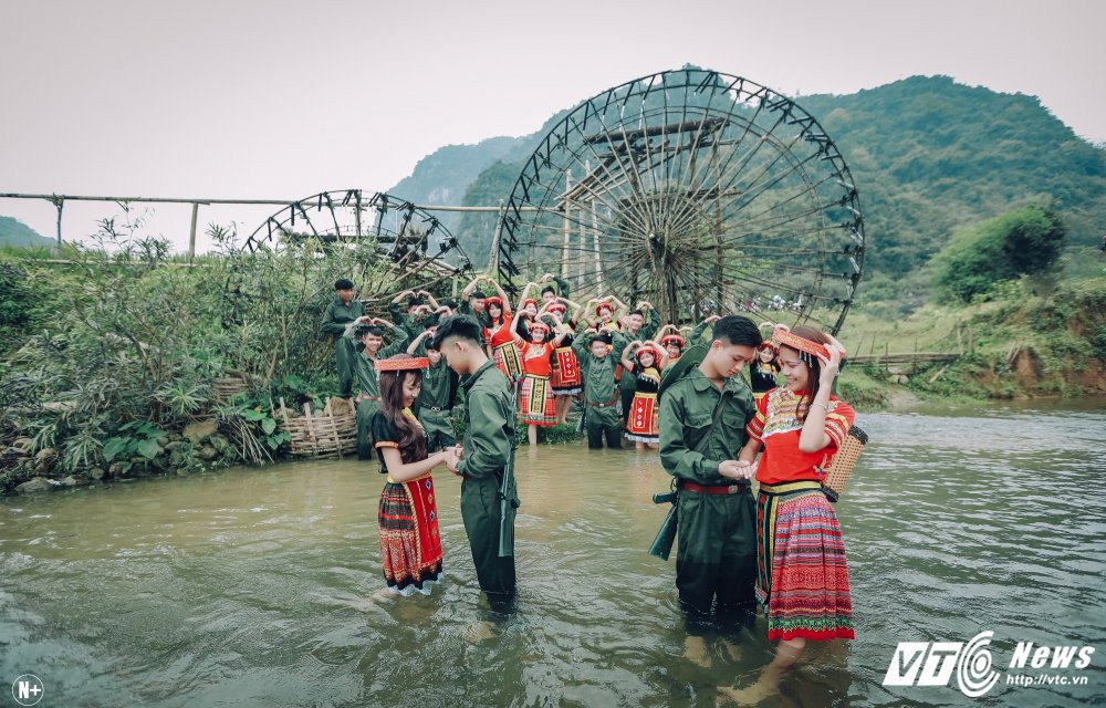 Hinh anh Anh ky yeu dam chat linh cuc chat cua hoc sinh Thanh Hoa 15