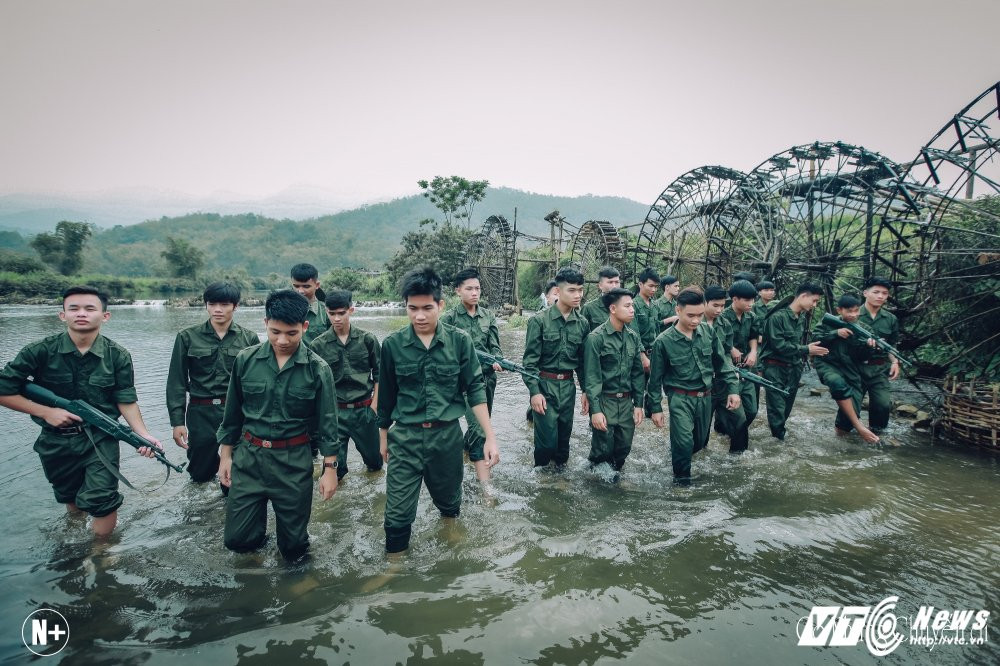 Hinh anh Anh ky yeu dam chat linh cuc chat cua hoc sinh Thanh Hoa 3