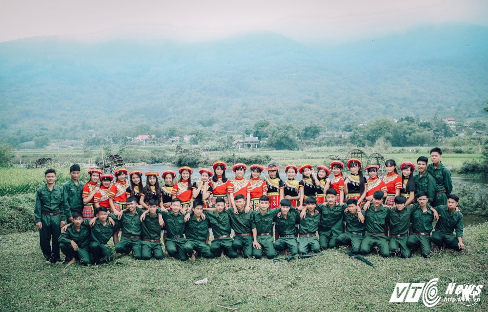 Hinh anh Anh ky yeu dam chat linh cuc chat cua hoc sinh Thanh Hoa 4