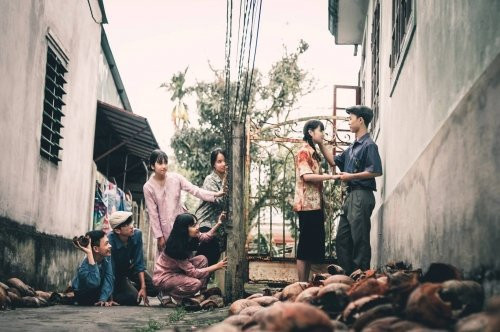 Hinh anh Arnh ky yeu thoi bao cap cua hoc sinh mien nui o Hue gay 'sot' 12