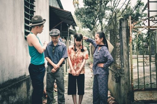 Hinh anh Arnh ky yeu thoi bao cap cua hoc sinh mien nui o Hue gay 'sot'