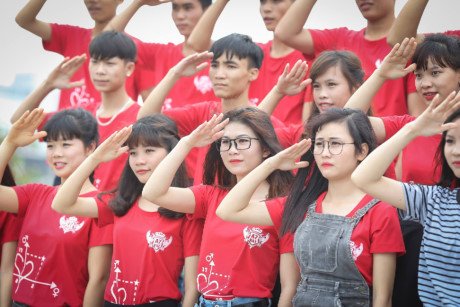 Hinh anh Bo anh cuoi da sac mau cua hoc sinh Bac Giang
