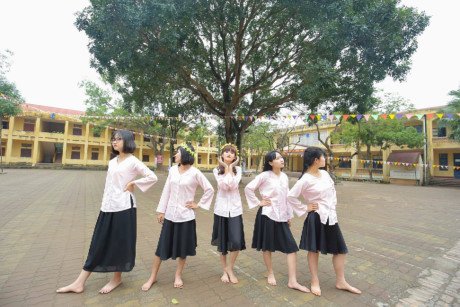 Hinh anh Bo anh cuoi da sac mau cua hoc sinh Bac Giang 7