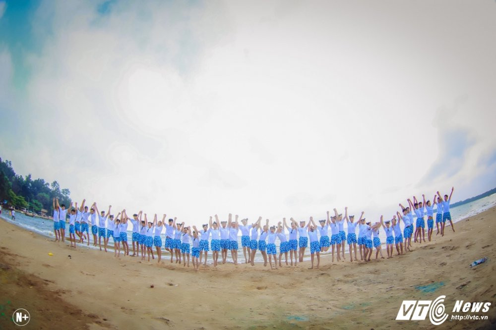 Hinh anh Anh ky yeu nhuom mau cua hoc sinh Thanh Hoa