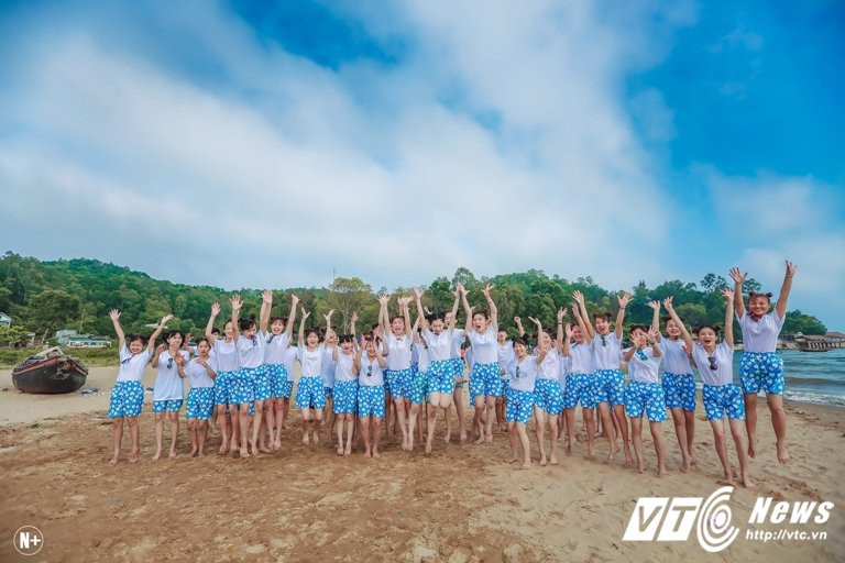 Hinh anh Anh ky yeu nhuom mau cua hoc sinh Thanh Hoa 12