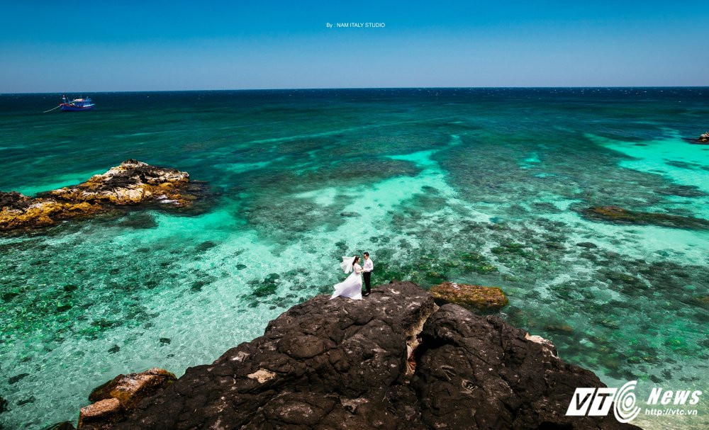 Hinh anh Anh ky yeu lang man cua chang canh sat tre Ha Tinh 17