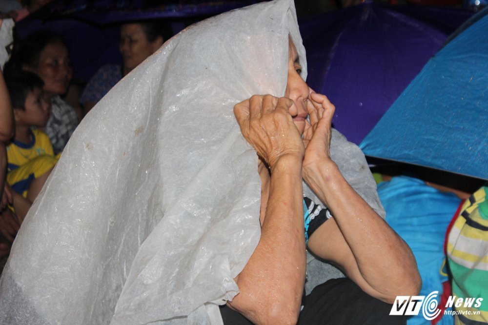 Hinh anh Dang xu ly them nhanh ...Nghe sy Quang Teo “doi mua” dien kich tai ‘Hat cung chien sy canh sat’ 7