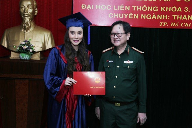 Hinh anh Nhung nguoi noi tieng tro thanh giang vien dai hoc 8