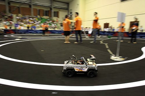 sinh vien che tao xe khong nguoi lai dau tien o viet nam hinh anh 6