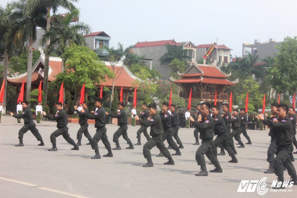 Hinh anh Sinh vien Hoc vien Canh sat bieu dien vo thuat dep mat 20