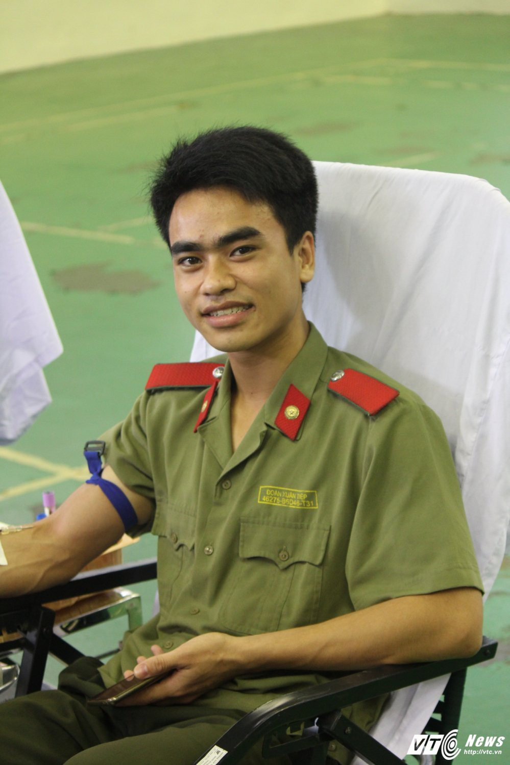 Hinh anh Sinh vien Hoc vien An ninh hao hung tham gia hien mau cuu nguoi 15