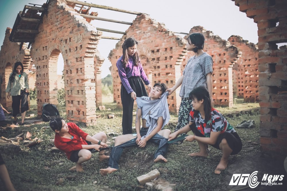 Hinh anh Anh ky yeu ‘Lo gach chuyen chua ke’ cua hoc sinh Thanh Hoa 12