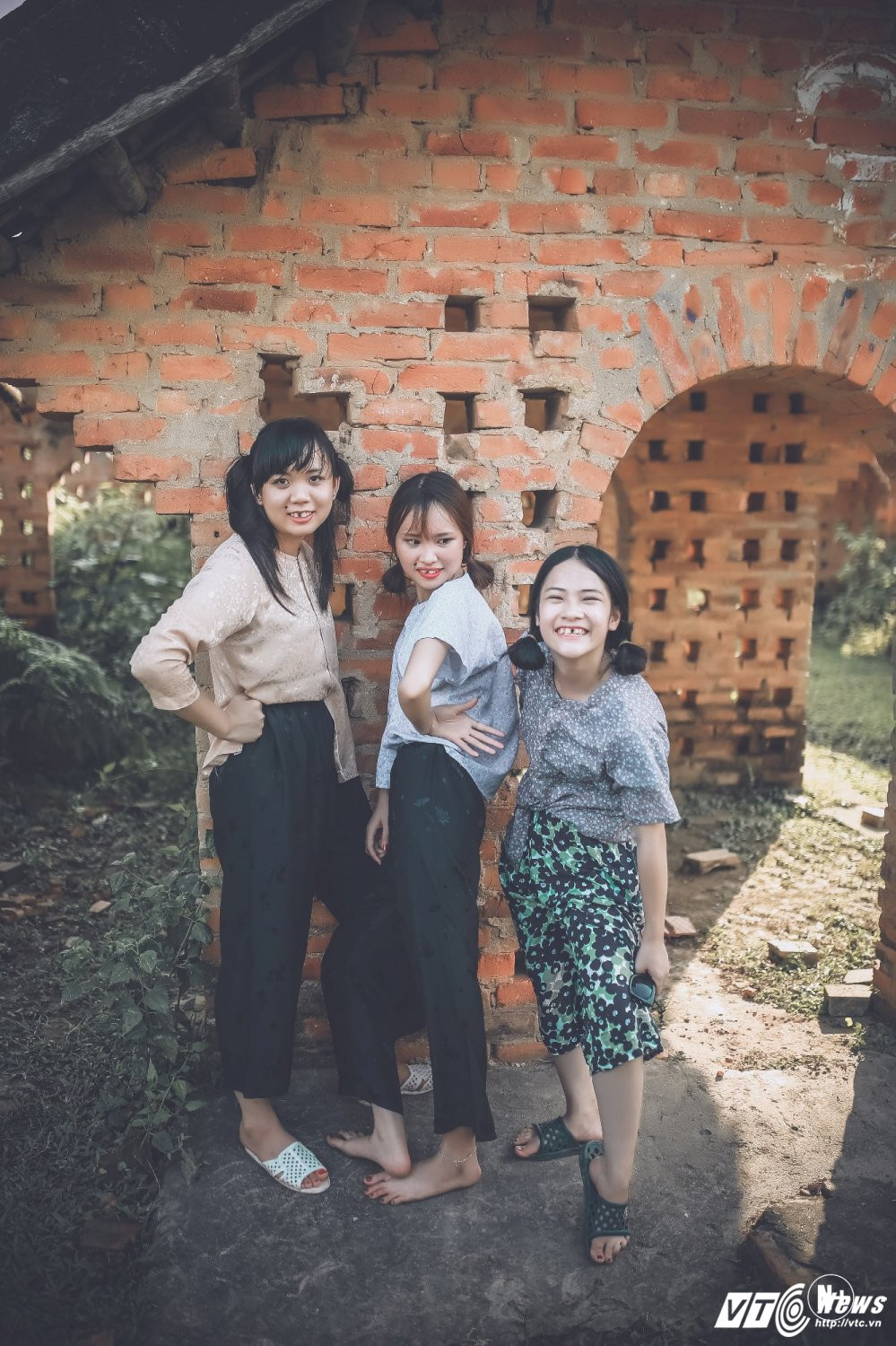 Hinh anh Anh ky yeu ‘Lo gach chuyen chua ke’ cua hoc sinh Thanh Hoa 19