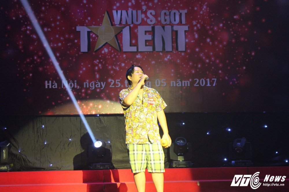 Hinh anh Sinh vien truong nhan van xep hinh dep mat gianh quan quan ‘VNU’S Got Talent’ 15