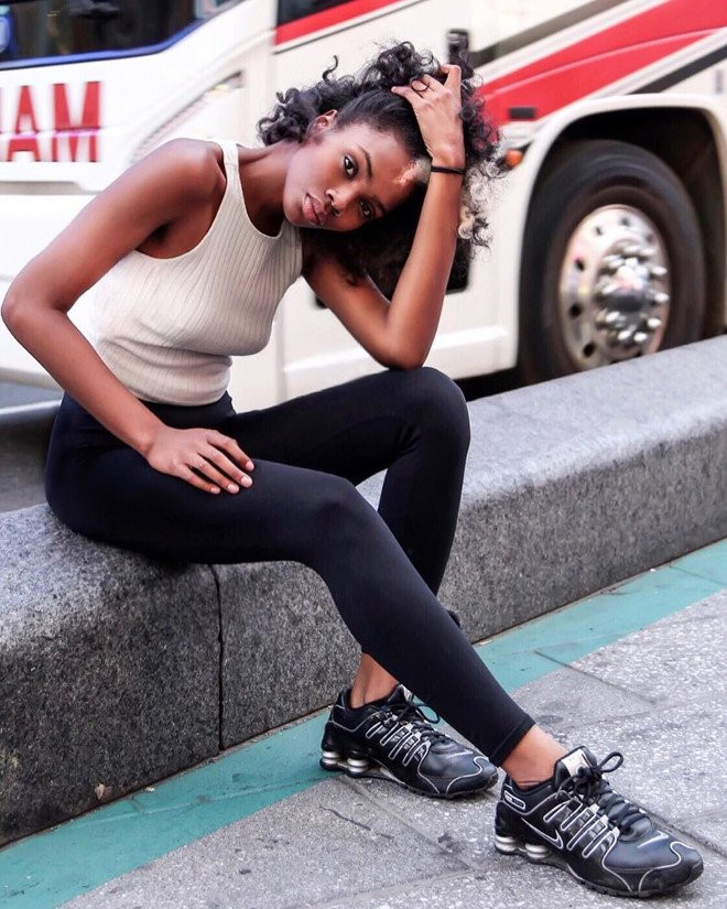 9X doi doi sau lan dau dien bikini truoc dam dong hinh anh 8