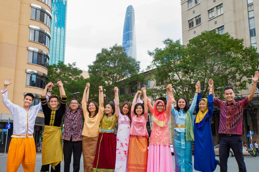 tau thanh nien (10) 18