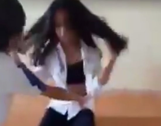 Hà Nội: Đình chỉ học đối với 6 nữ sinh đánh hội đồng bạn cùng trường