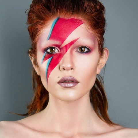 y tuong hoa trang halloween