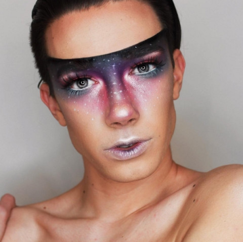 trang điểm halloween đơn giản